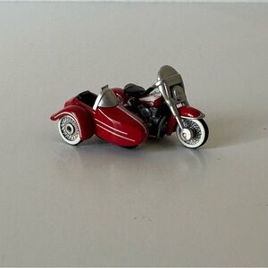 2000 Hallmark Miniature Harley Davidson Motorcycle Ornament 1962 Duo-Glide Red